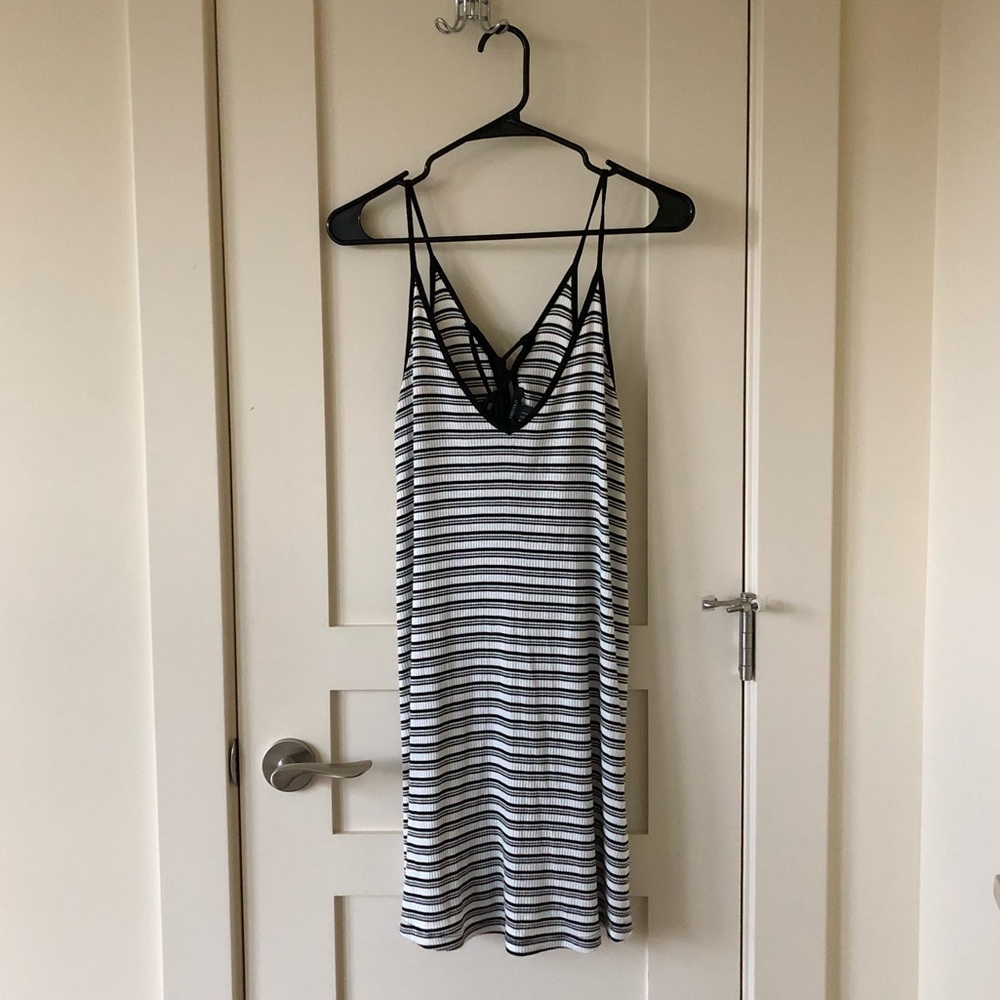 Strappy casual black and white flowy dress